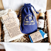 Load image into Gallery viewer, Beach Box Ocean-Inspired Gift Set

